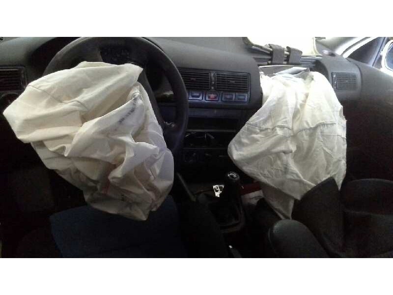 volkswagen golf iv berlina (1j1) del año 1998