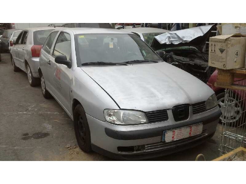seat ibiza (6k1) del año 2001