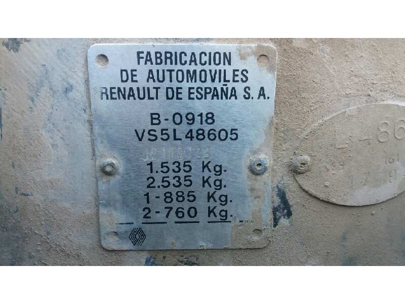 renault 21 berlina (b/l48) del año 1988