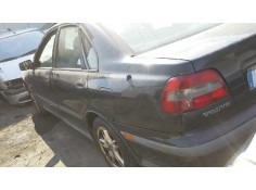 volvo s40 berlina del año 2001 2