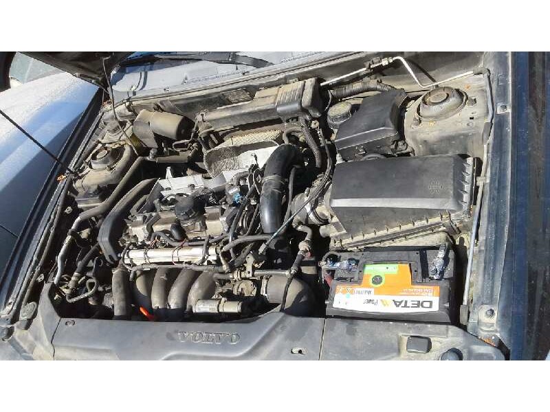 volvo s40 berlina del año 2001