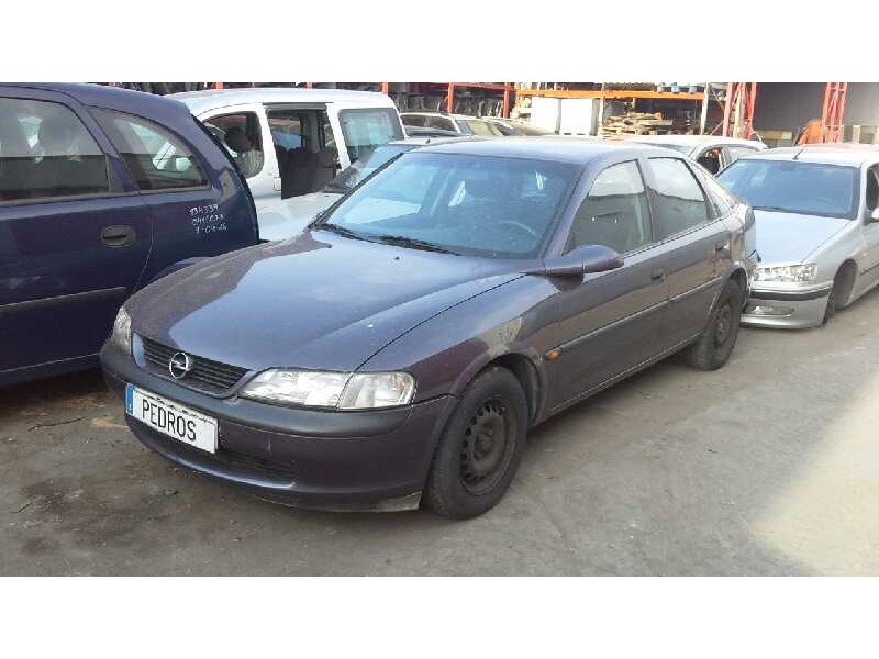 opel vectra b berlina del año 1997