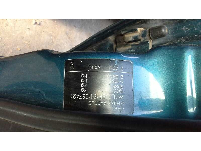 opel vectra b berlina del año 2001