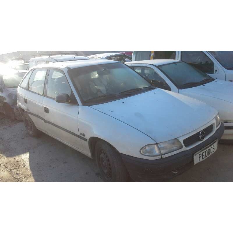 opel astra f berlina del año 1997