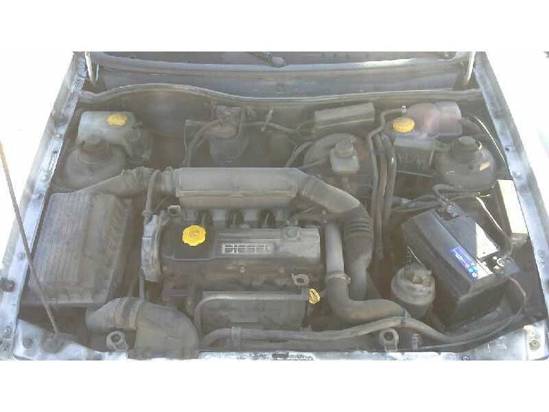 opel astra f berlina del año 1997