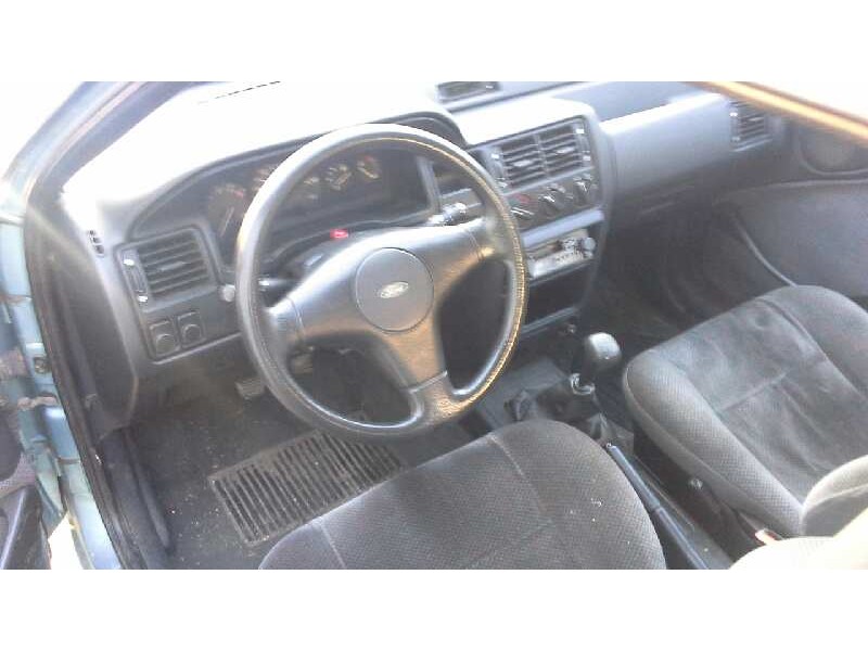 ford escort berlina/turnier del año 1993