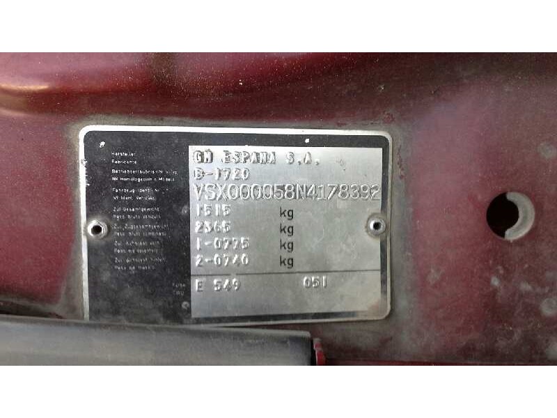 opel astra f berlina del año 1992