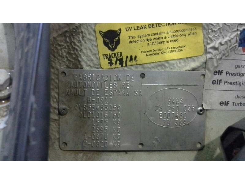 renault 21 berlina (b/l48) del año 1990