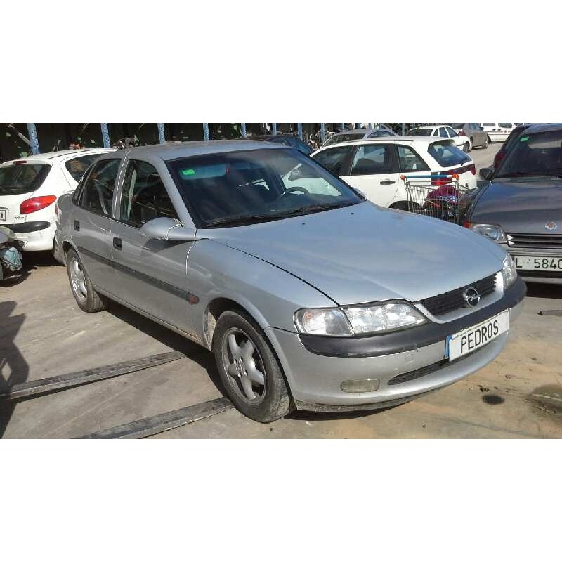 opel vectra b berlina del año 1998