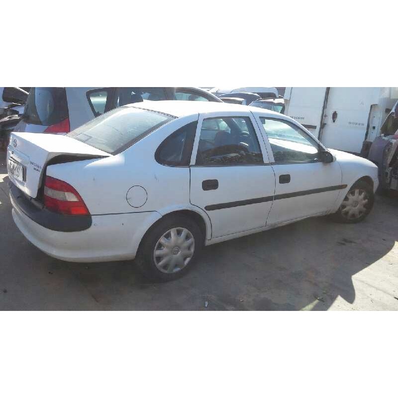 opel vectra b berlina del año 1997