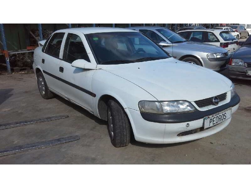 opel vectra b berlina del año 1997