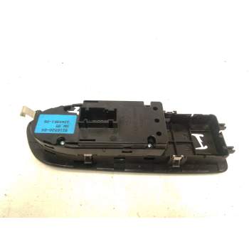 Recambio de mando elevalunas delantero izquierdo para bmw 1 (e81) 118 d referencia OEM IAM 921652004  