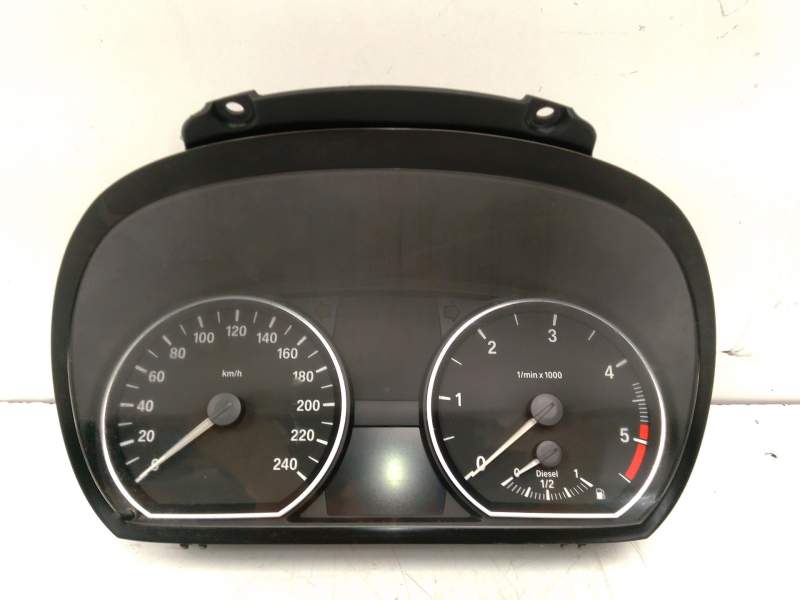 Recambio de cuadro instrumentos para bmw 1 (e81) 118 d referencia OEM IAM 102495284  