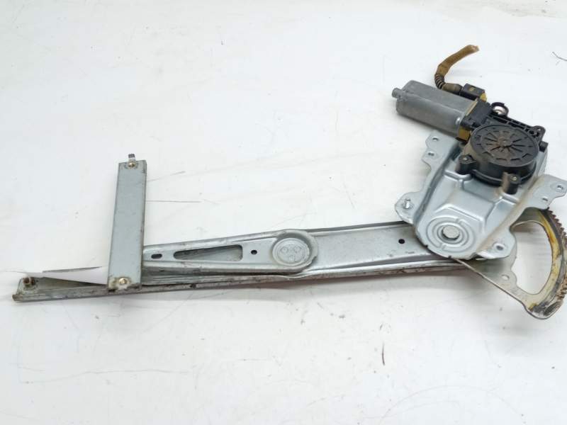 Recambio de elevalunas delantero izquierdo para toyota yaris (_p1_) 1.4 d-4d (nlp10_) referencia OEM IAM 8572052020  
