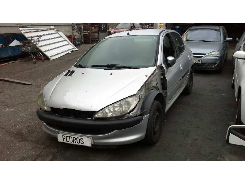 peugeot 206 berlina del año 2004