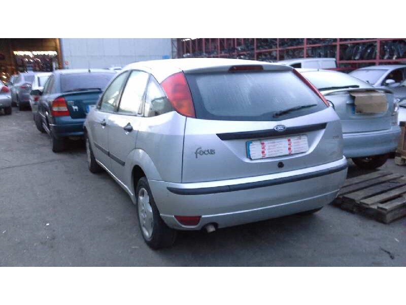 ford focus berlina (cak) del año 2003