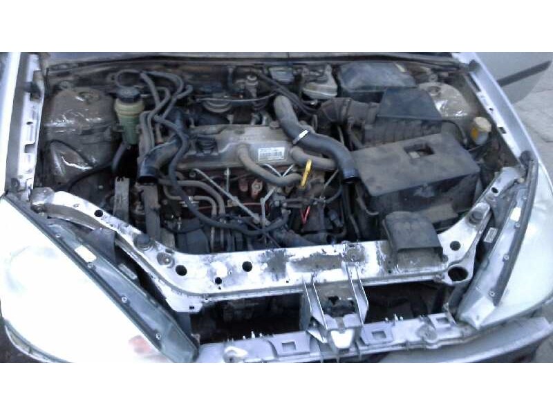 ford focus berlina (cak) del año 2003
