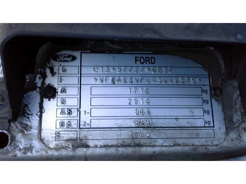 ford focus berlina (cak) del año 2003