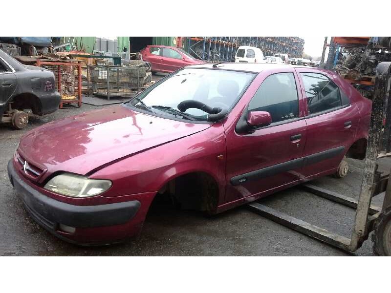 citroen xsara berlina del año 1998