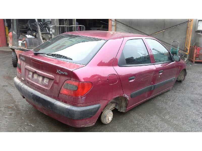 citroen xsara berlina del año 1998