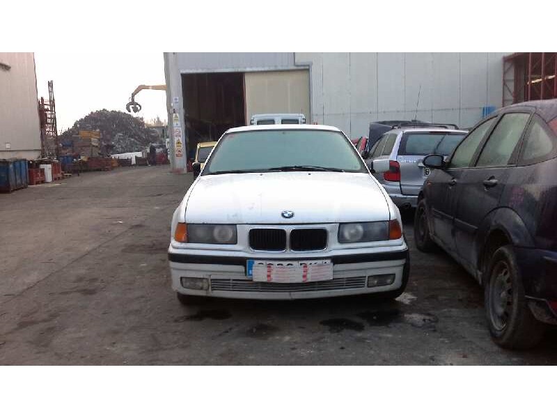 bmw serie 3 berlina (e36) del año 1993