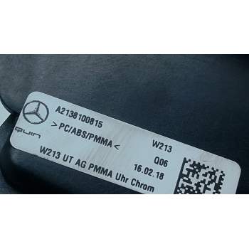 Recambio de consola central para mercedes-benz clase e (w213) e 220 d (213.004) referencia OEM IAM A2138100815  
