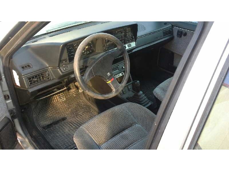 volkswagen passat (321/23/27/31) del año 1987