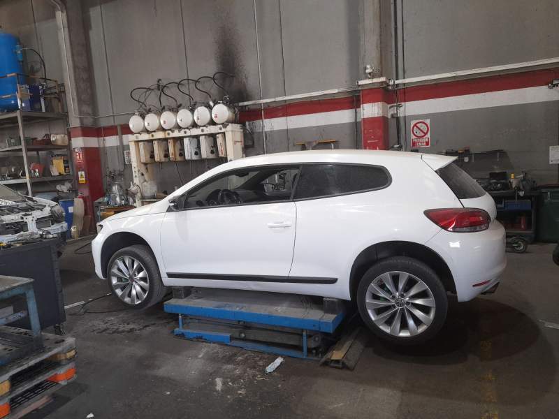 volkswagen scirocco iii (137, 138) del año 2009