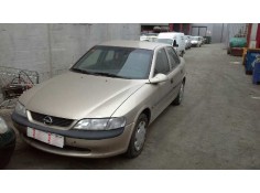 opel vectra b berlina del año 1997