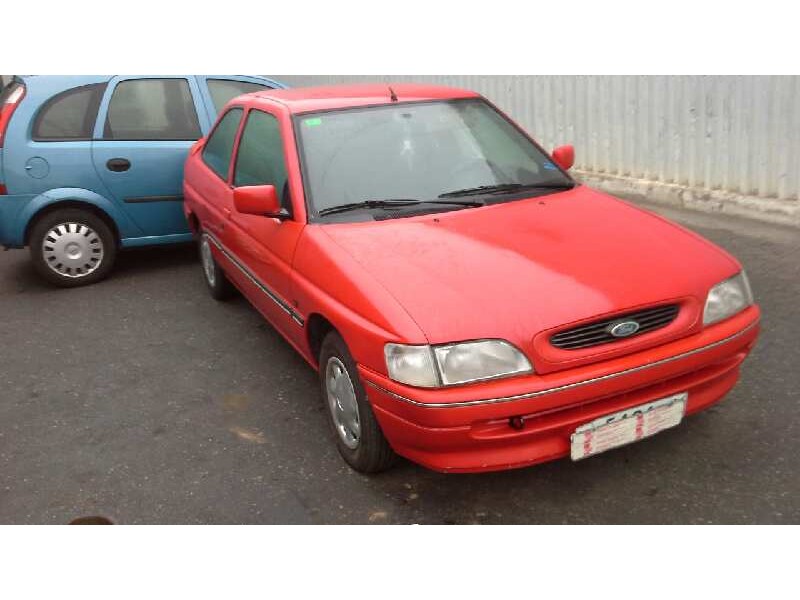 ford escort berlina/turnier del año 1995