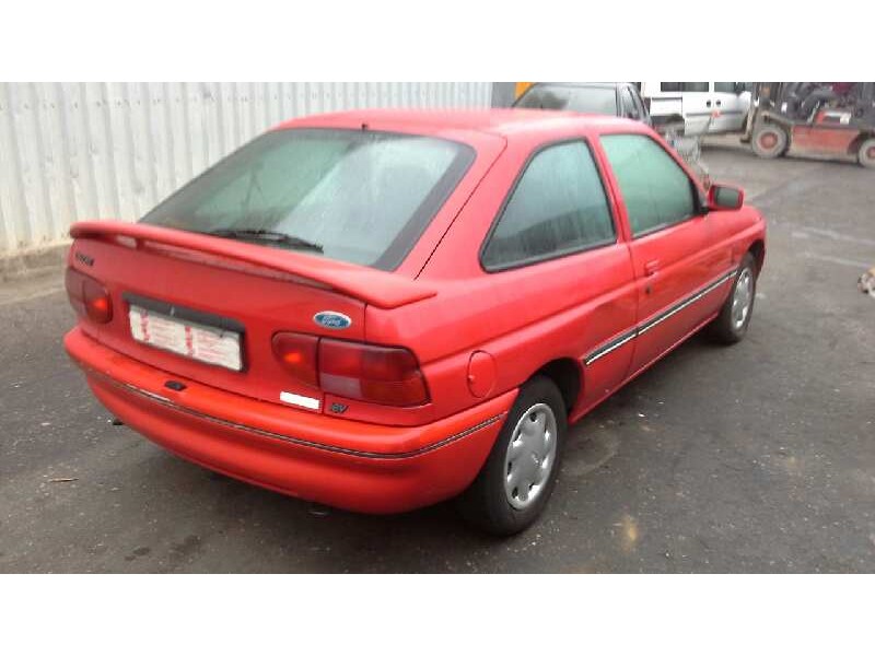ford escort berlina/turnier del año 1995