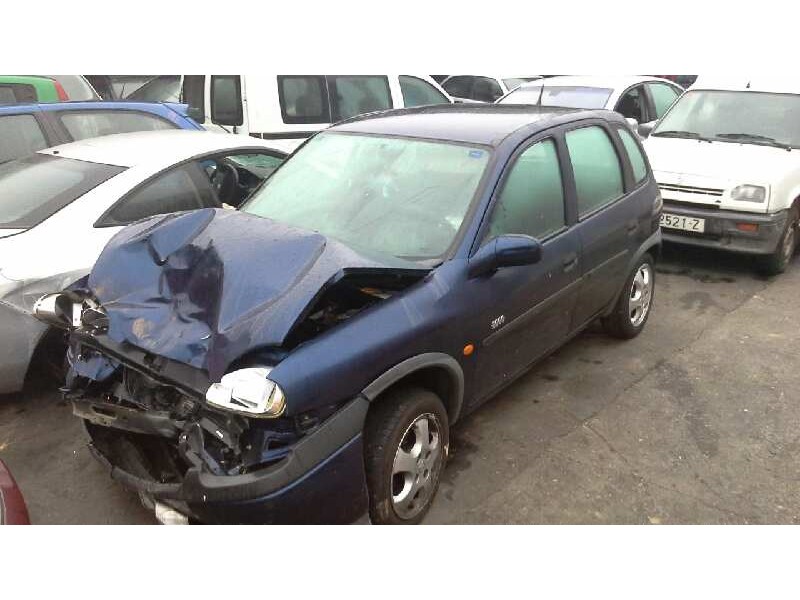 opel corsa b del año 2000