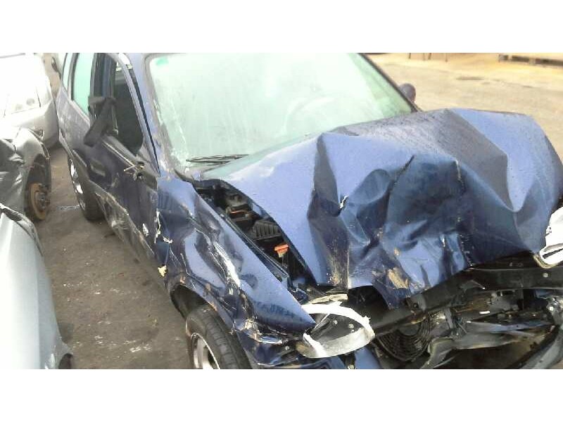 opel corsa b del año 2000