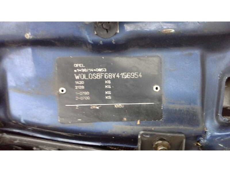 opel corsa b del año 2000