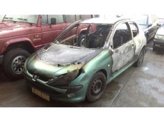 peugeot 206 berlina del año 2000