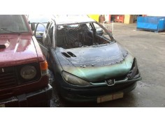 peugeot 206 berlina del año 2000 2