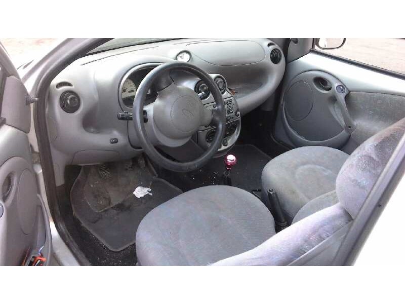 ford ka (ccq) del año 2000