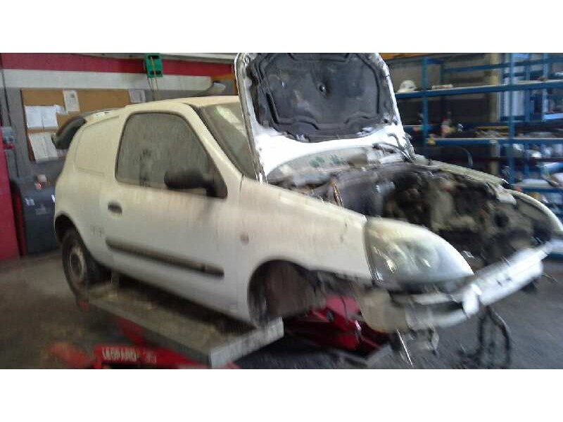 renault clio ii fase ii (b/cb0) del año 2004