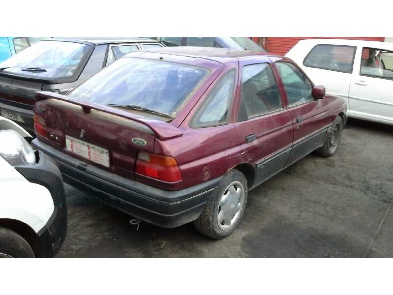 ford escort berlina del año 1991