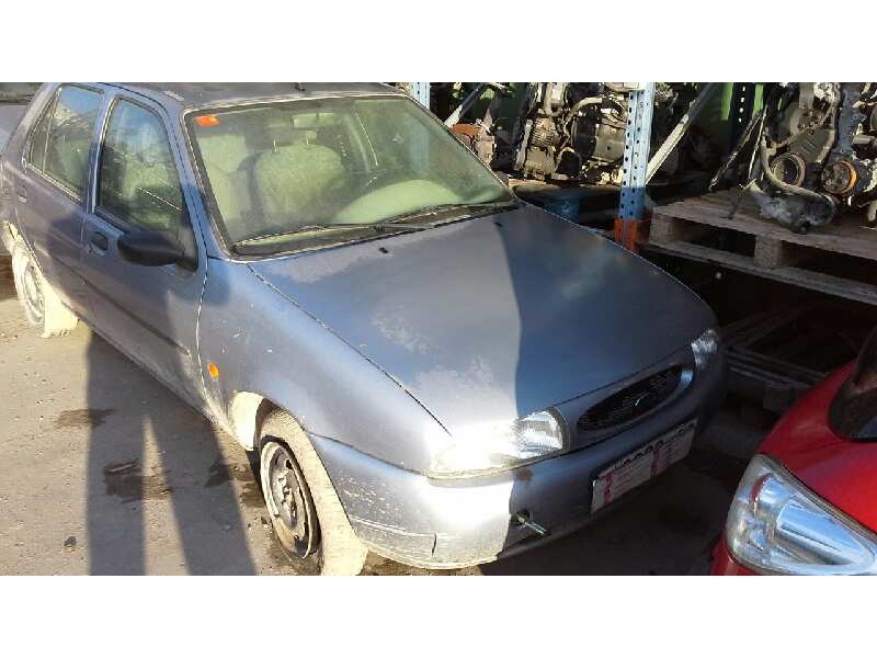 ford fiesta berlina (dx) del año 1997