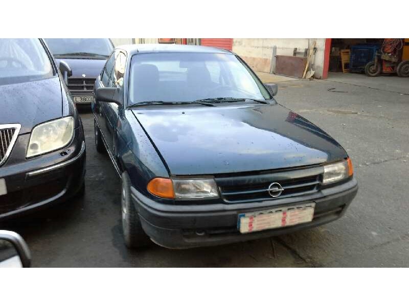 opel astra f berlina del año 1994