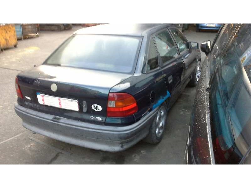 opel astra f berlina del año 1994
