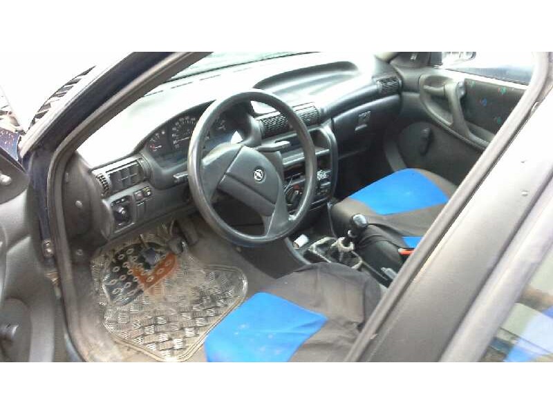 opel astra f berlina del año 1994