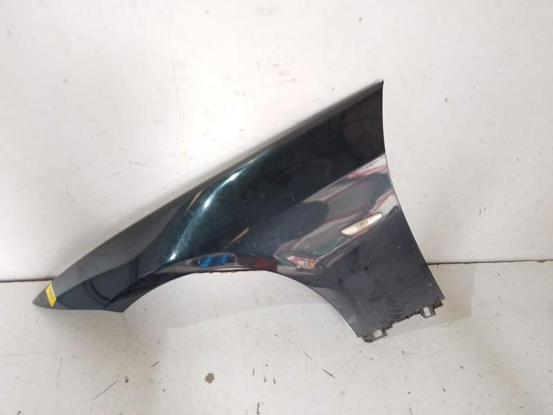 Recambio de aleta delantera izquierda para bmw 3 coupé (e92) 320 d referencia OEM IAM 72458411  