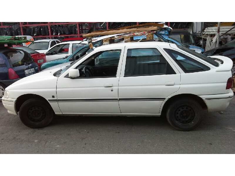 ford escort berlina/turnier del año 1994