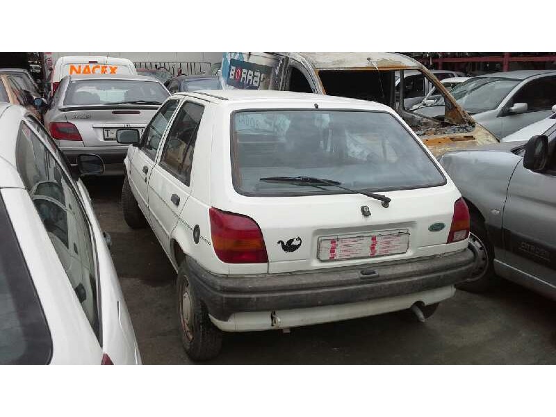 ford fiesta berl./courier del año 1989