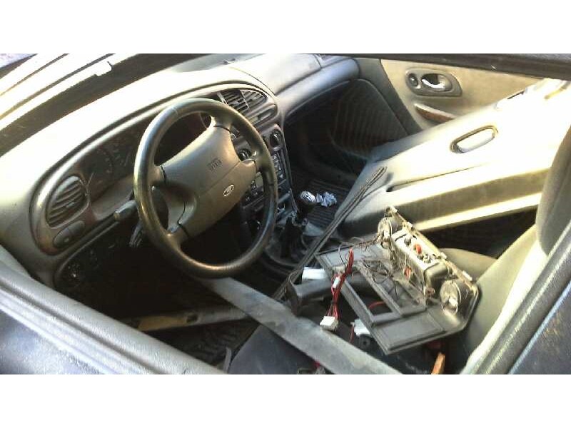 ford mondeo berlina (gd) del año 1999