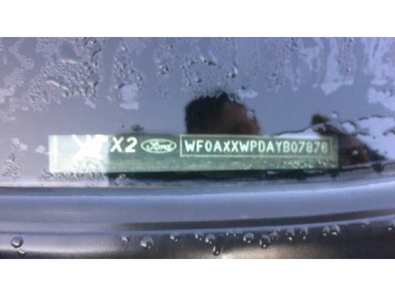 ford focus berlina (cak) del año 2001