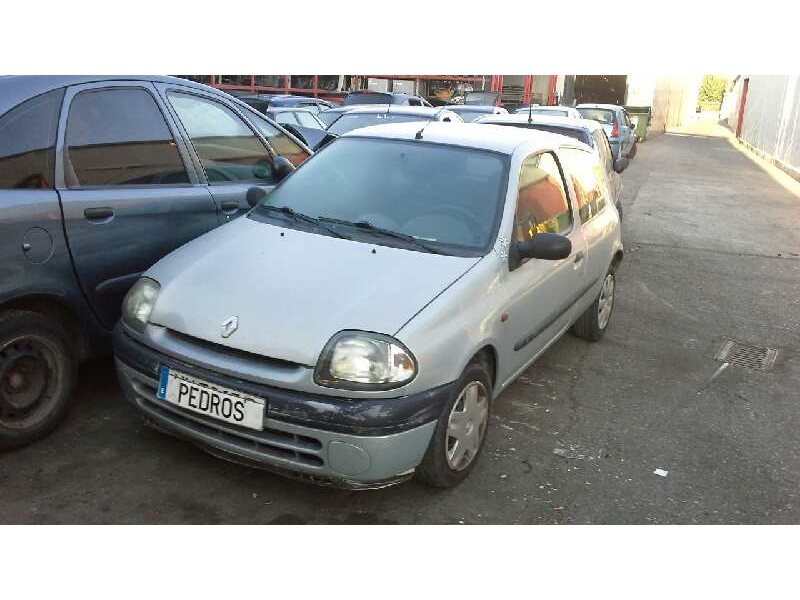 renault clio ii fase i (b/cbo) del año 2000