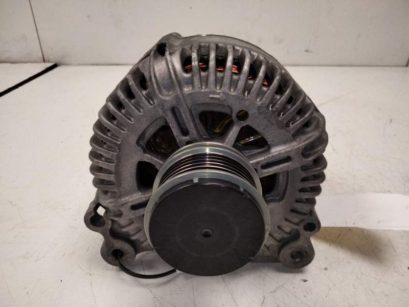 Recambio de alternador para volkswagen passat b6 (3c2) 2.0 tdi 16v referencia OEM IAM 021903026L  